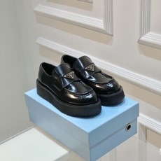 Prada Low Shoes